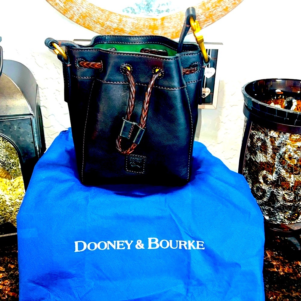 ❣️NWT Dooney & Bourke Mini Hattie Crossbody Bag - Picture 13 of 14